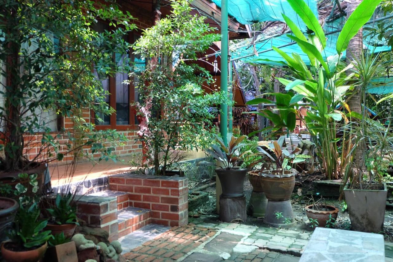 Ruennamyen Resort Amphawa Samut Songkhram Exterior foto